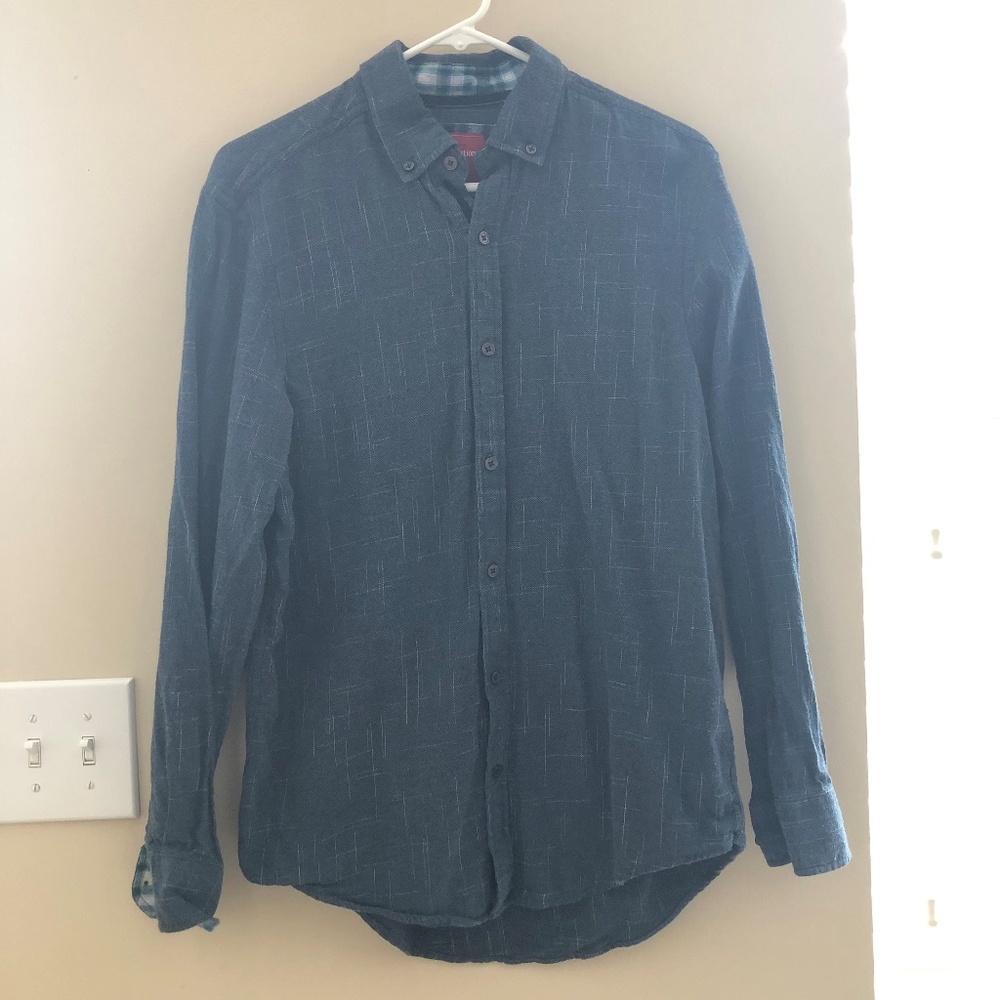 L Men's Button Up